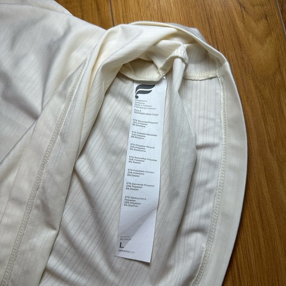 Fabletics Cream Muscle Tee Relaxed Sleeveless - Picture 4 of 8